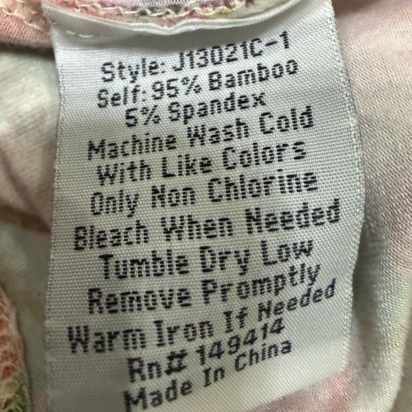 Johnny Was Catalina Block Favorite Crew Neck Floral Patchwork Tee /XXS-M - Picture 8 of 8